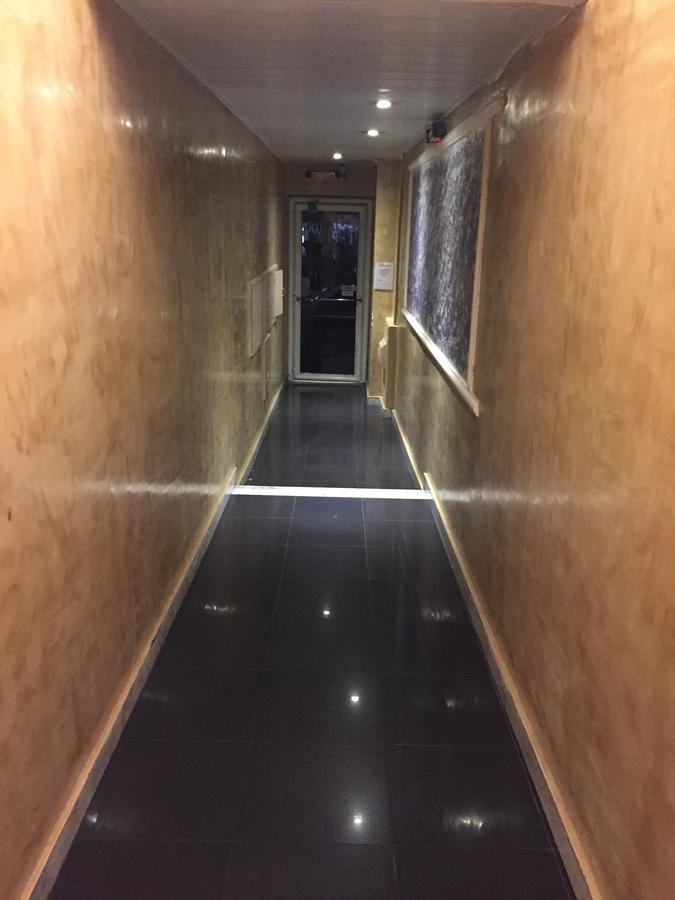 Belo Motel (Adults Only) เบโลโอรีซอนชี ภายนอก รูปภาพ