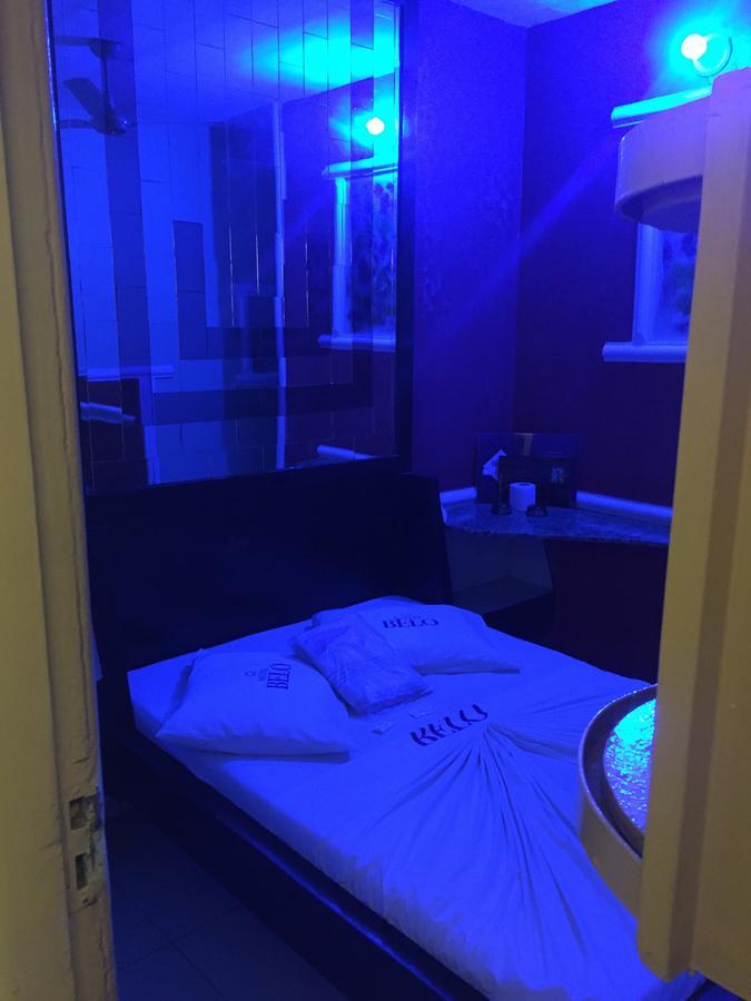 Belo Motel (Adults Only) เบโลโอรีซอนชี ภายนอก รูปภาพ
